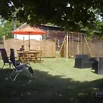 Сasa de vacaciones Au Petit Touron Ste Nathalene Sainte-Nathalène