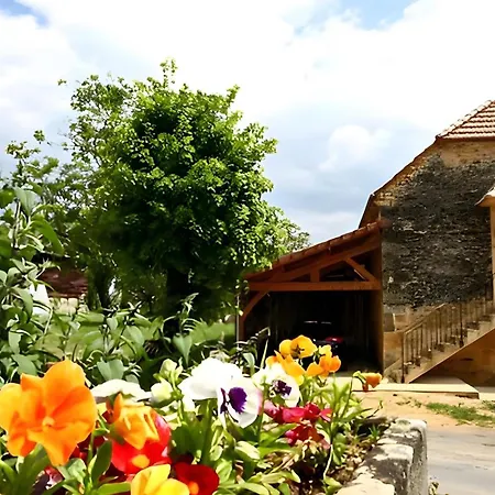 Au Petit Touron Ste Nathalene