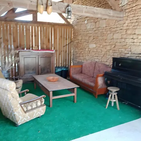 Au Petit Touron Ste Nathalene